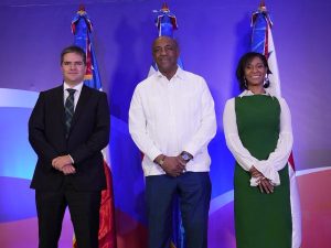 <strong>República Dominicana firma acuerdos con Chile y Panamá para fortalecer</strong> <strong>la cooperación y contribuir a la seguridad energética</strong>
