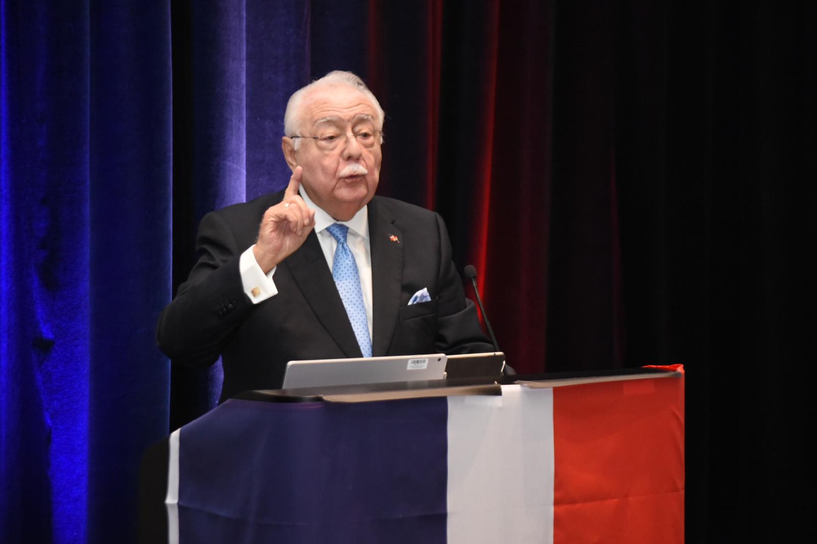 RD despierta interés en reconocidas empresas sobre potencial petrolero