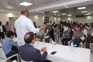 Gobierno entregará ayudas sin distinción a comunitarios de Monte Plata