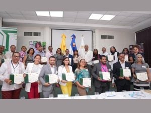 Energía y Minas y Uteco entregan a 40 periodistas certificados de formación sobre industria extractiva