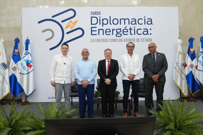 MEM e INESDYC inician 2do. curso sobre Diplomacia Energética