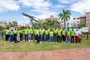 MEM promueve el aprendizaje sobre energías renovables en estudiantes del Politécnico Monseñor Thomas F. Reilly y San Miguel Fe y Alegría de San Juan