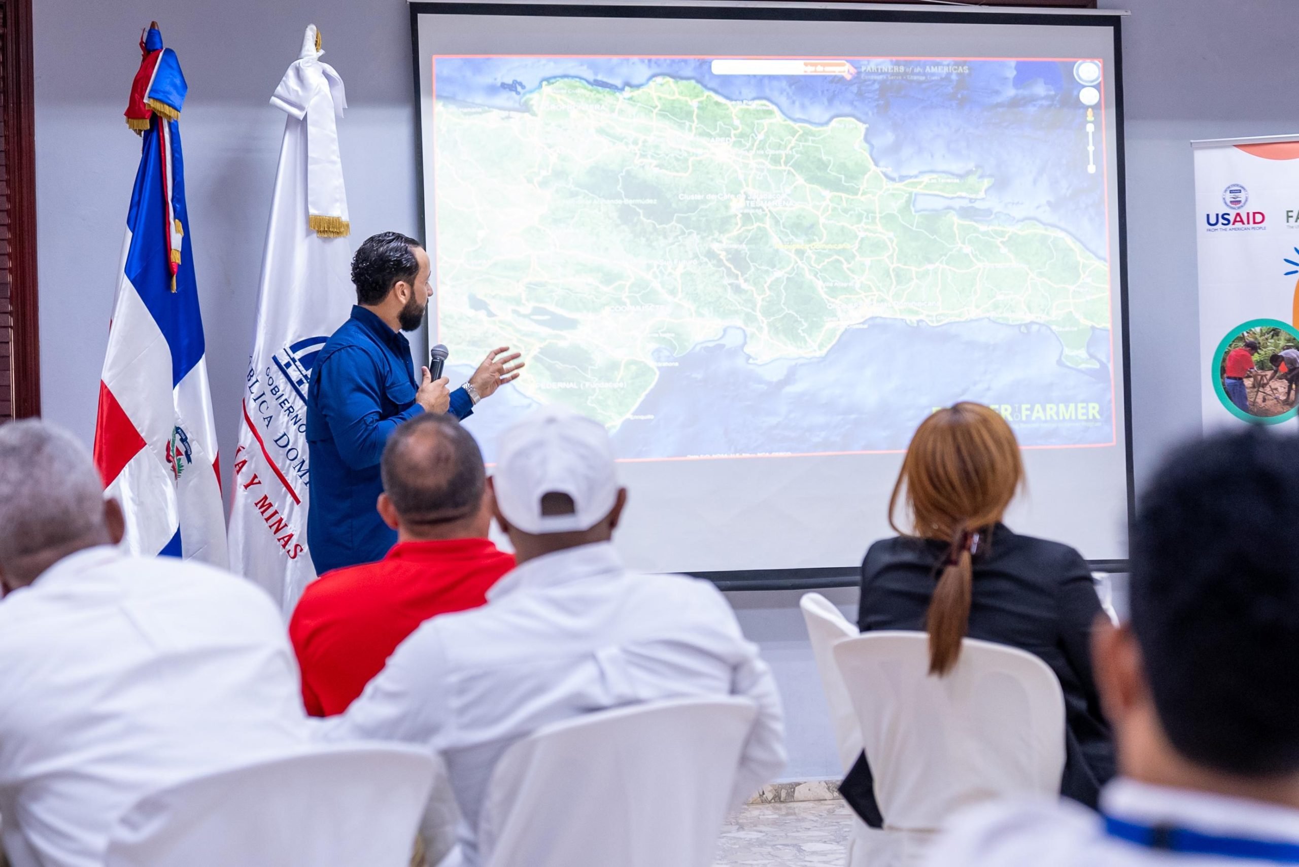 Ministerio de Energía y Minas imparte taller sobre oportunidades de la agroforestería en RD