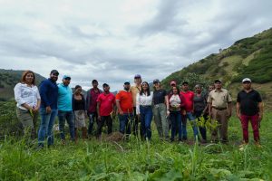 Energía y Minas capacita agricultores de Azua en conservación del agua y sostenibilidad de sus cultivos