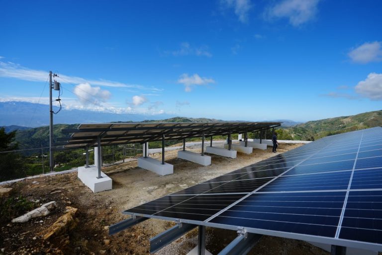 República Dominicana recibe premio regional por proyecto innovador de energía limpia en Independencia