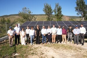 Gobierno realiza visita de seguimiento a proyecto de electrificación fotovoltaica Sabana Real