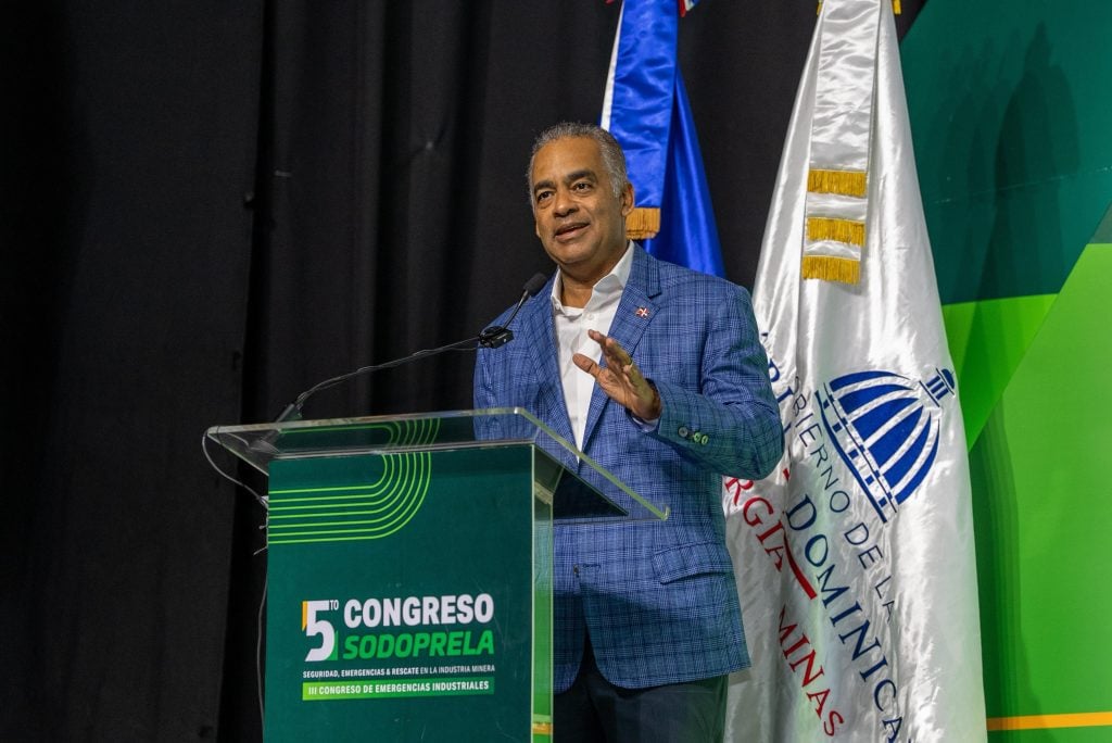 El ministro Joel Santos destacó República Dominicana sigue el fortalecimiento de sus políticas públicas orientadas a la seguridad laboral en la minería.