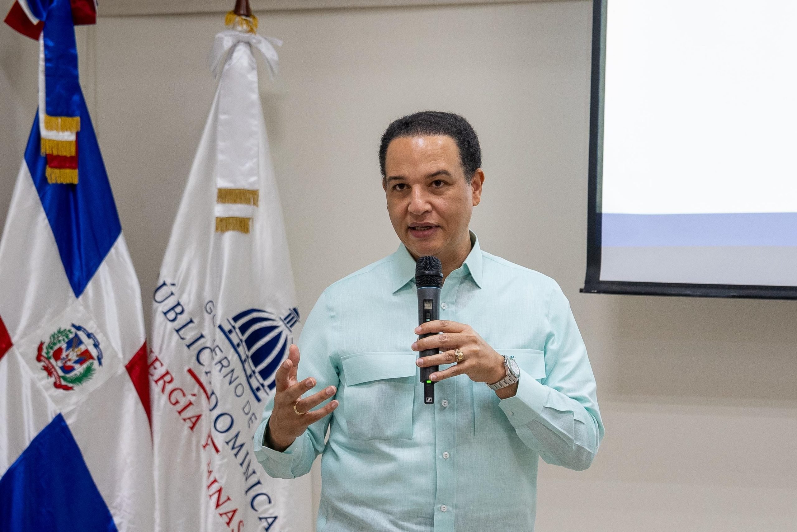 Viceministro de Energía Eléctrica, Alfonso Rodríguez