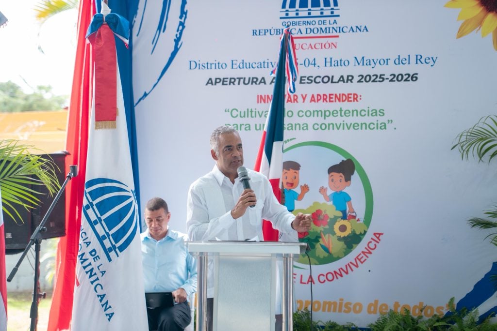 Ministro Joel Santos encabeza la apertura oficial del Año Escolar 2025-2026 en Hato Mayor.