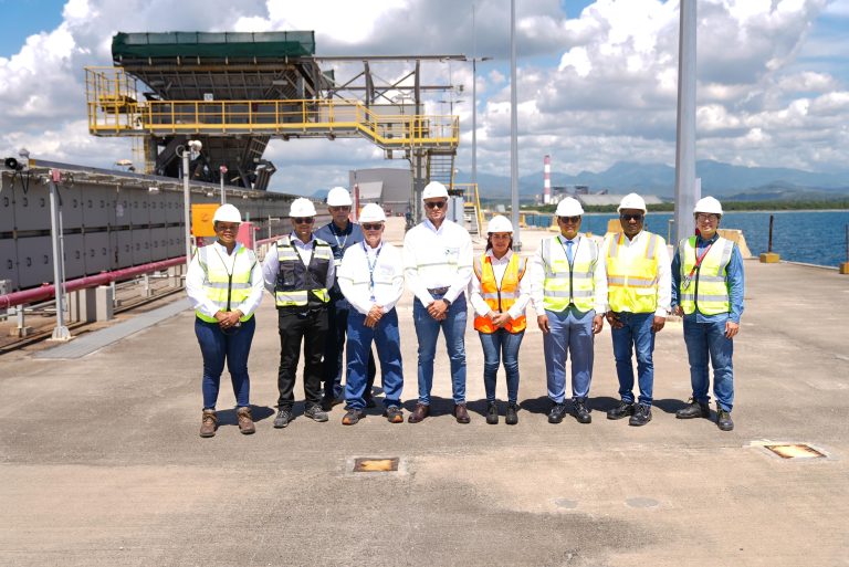 Viceministro Noel Báez supervisa cumplimiento operativo y ambiental de la Central Punta Catalina