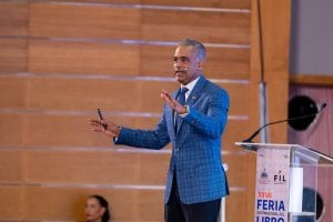 Ministro Santos presenta planes en sectores energético, minero e hidrocarburos en FILSD 2025
