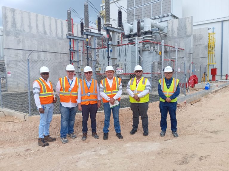 Energía y Minas inspecciona Central Generadora Energas en San Pedro de Macorís para garantizar suministro eléctrico confiable