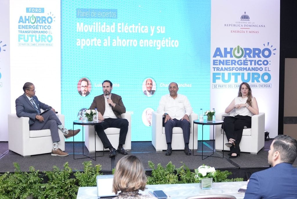 vicepresidente de Ingeniería del Banco Popular Dominicano, José Hernández