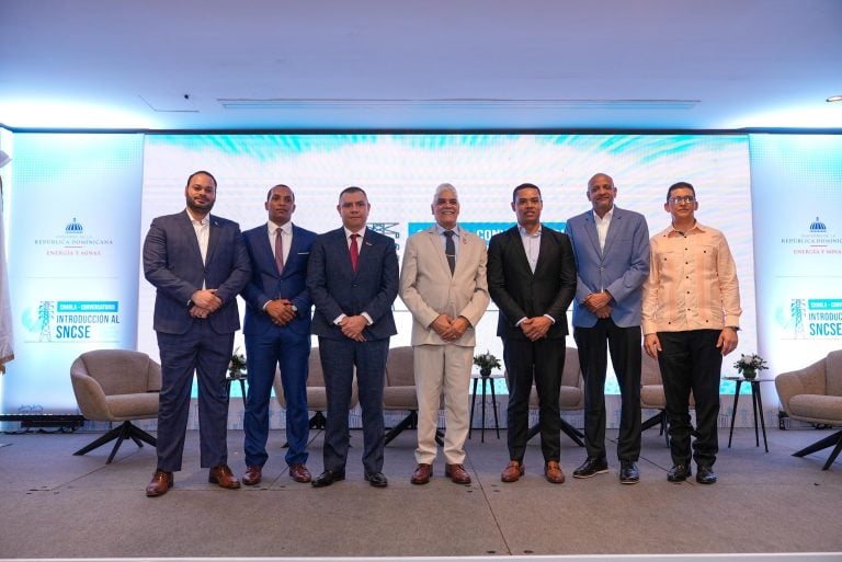 Expertos analizan la resiliencia del Sistema Nacional de Contingencia del Sector Eléctrico ante eventos naturales