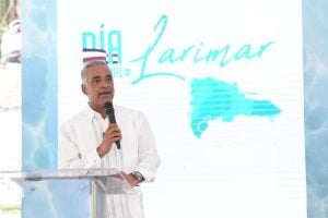 Ministro Joel Santos anuncia mineros de larimar ya cuentan con seguro de vida colectivo