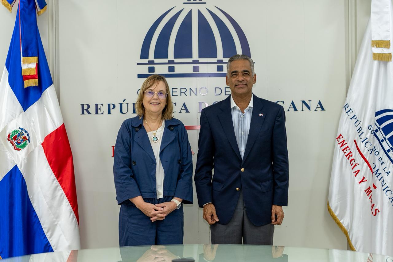 Suiza expresa interés en fortalecer cooperación energética y minera con República Dominicana