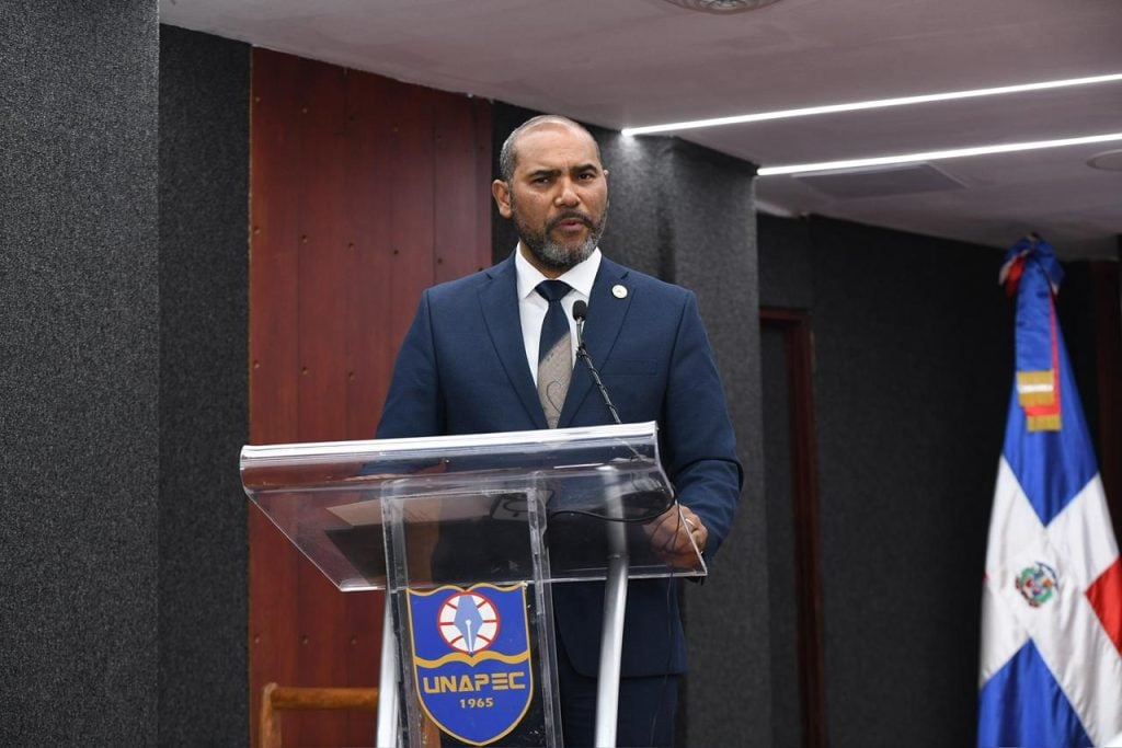 El viceministro Ricardo Guerrero destaca el crecimiento sostenido de las energías renovables en el país.