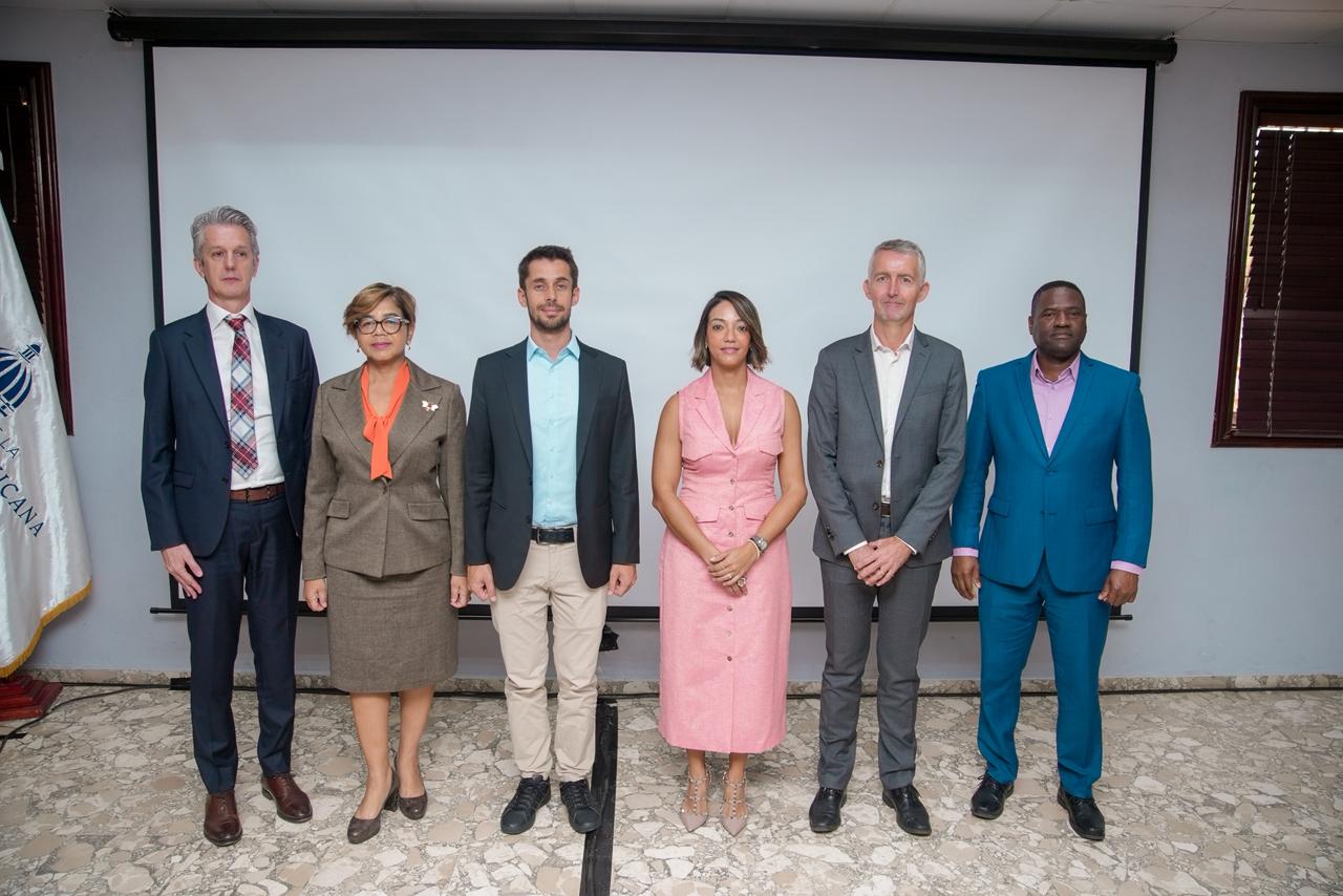 Gobierno dominicano y Francia impulsan seminario para promover un sistema eléctrico más sostenible y resiliente