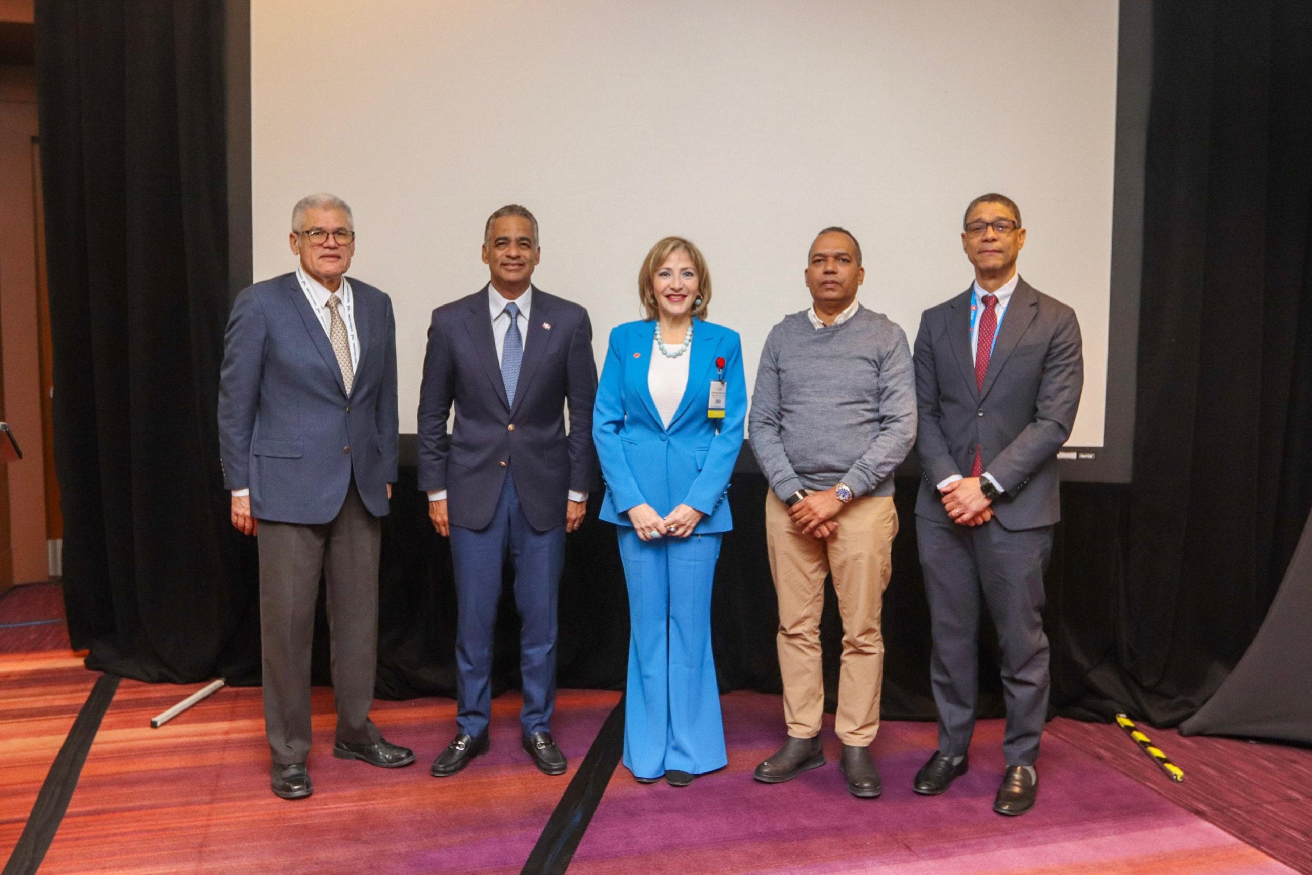 Ministro Santos, Toronto