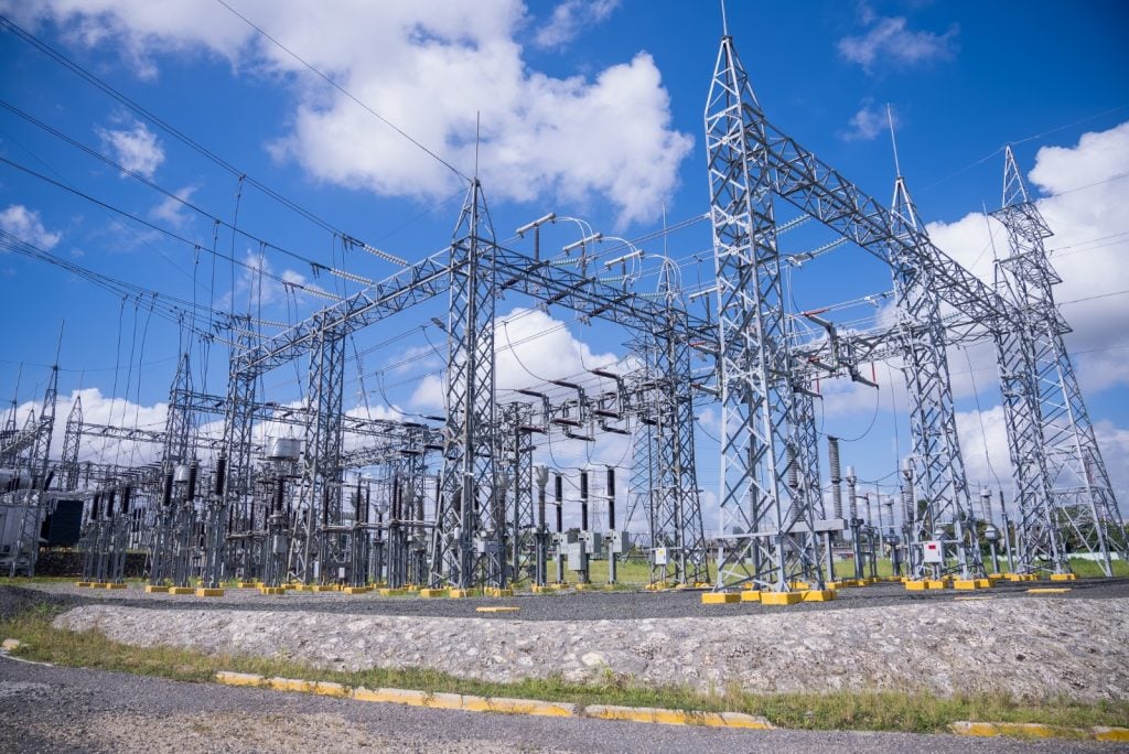 Subestaciones y centrales de generación eléctrica 