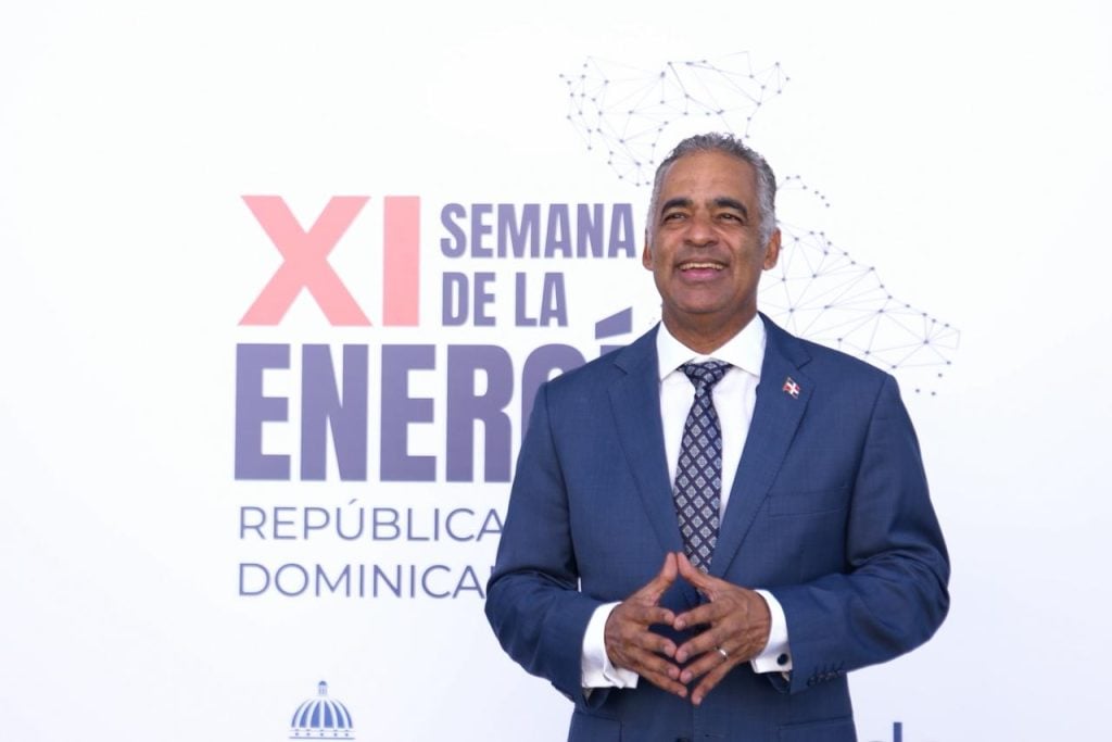 El ministro de Energía y Minas, Joel Santos