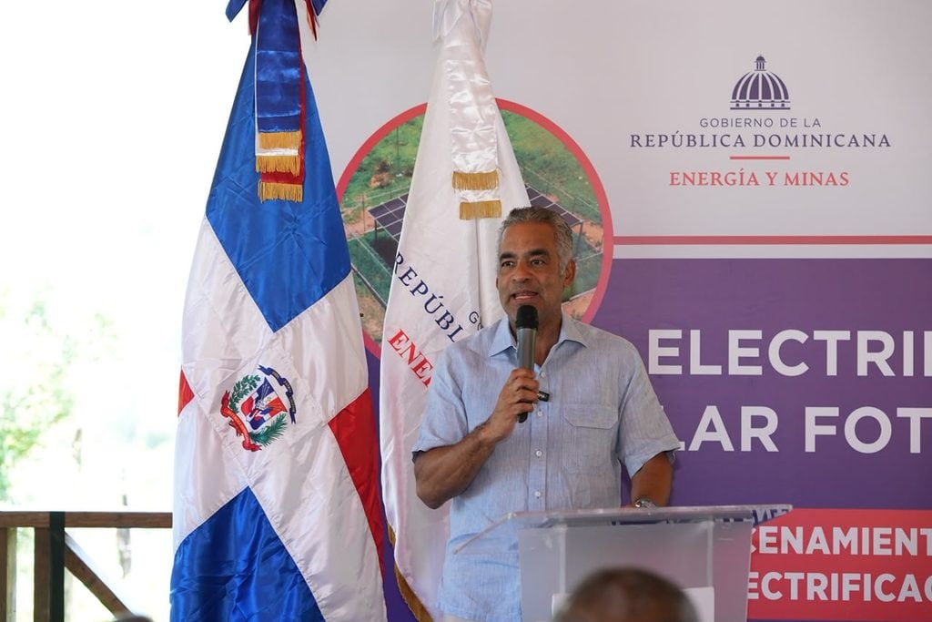 Ministro de Energía y Minas, Joel Santos