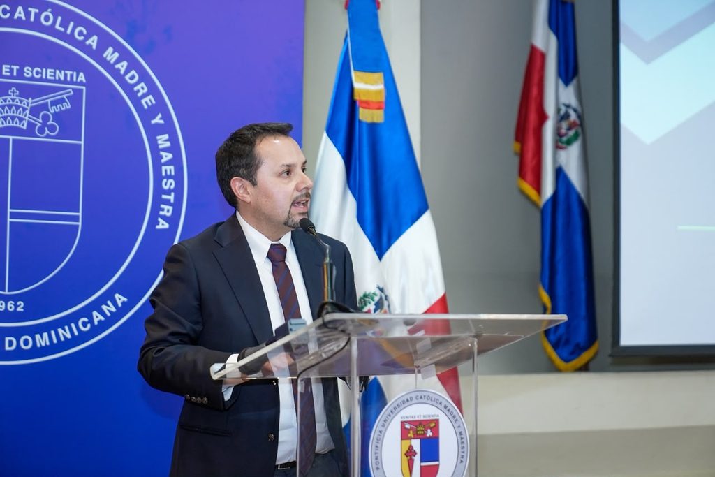 Eduardo Carreño, director de Investigación y Desarrollo Académico de la Universidad de Chile
