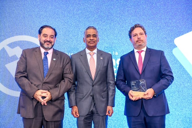 Esperanza Renovable, de EGE Haina, recibe Premio a la Excelencia Energética de Olacde